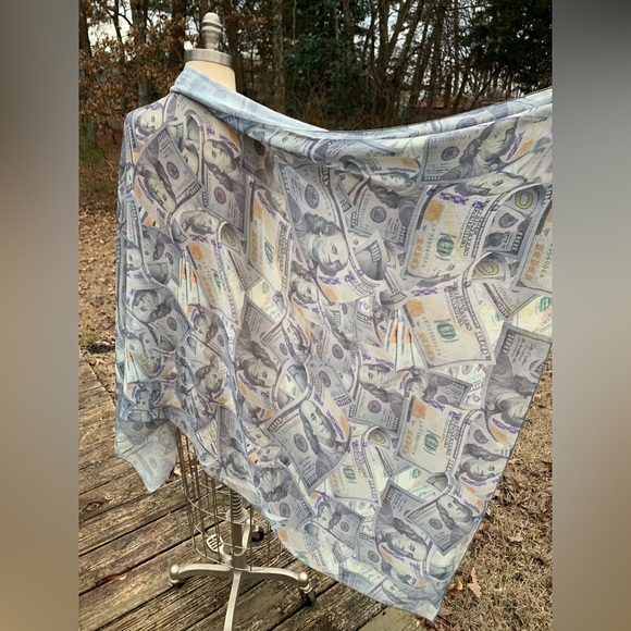 Large Money Print Scarf - Picture 6 of 16